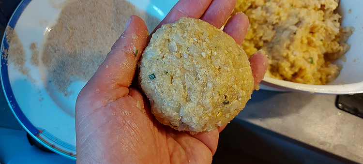 Handgeformte Frikadelle
